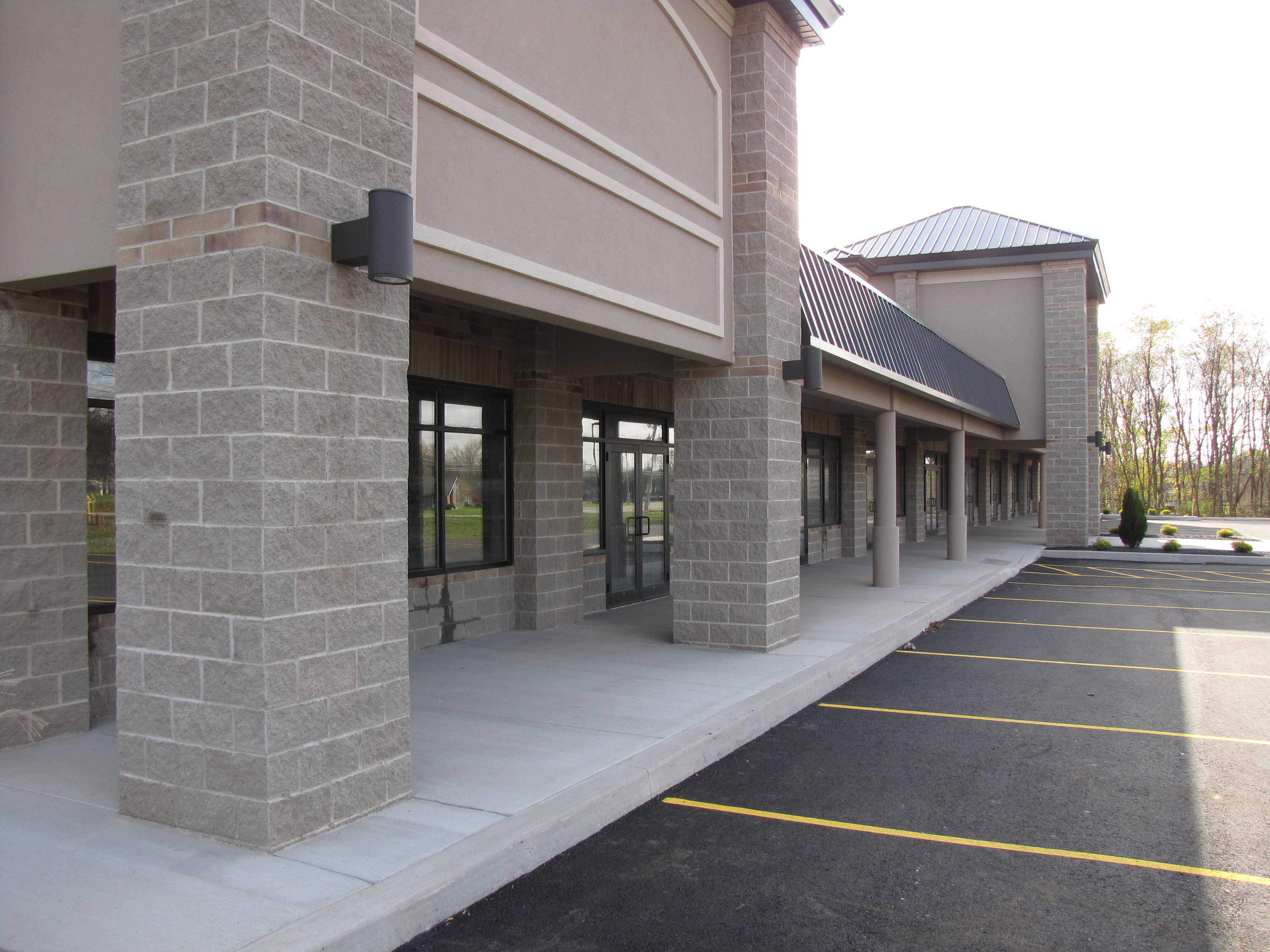 Buffalo Rd Plaza Covered Front Patio